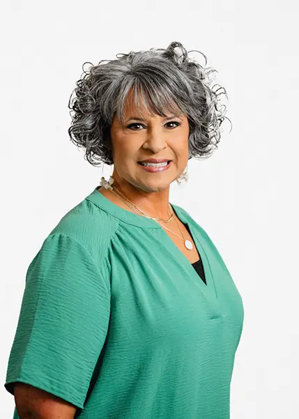 RaeChelle Ray – assistant office manager RaeChelle Ray – assistant office manager